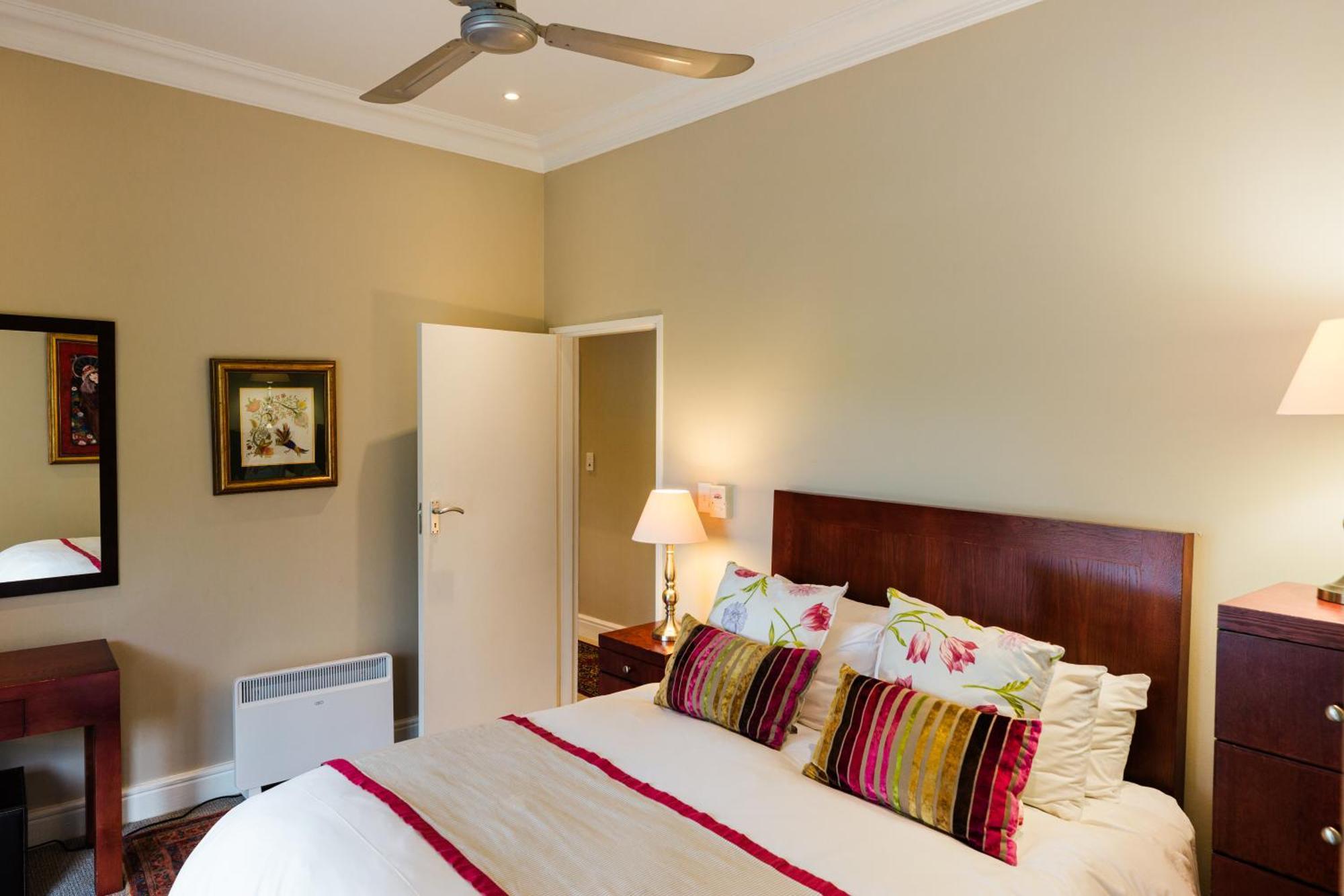 Marshden Estate Bed & Breakfast Стеленбош Екстериор снимка